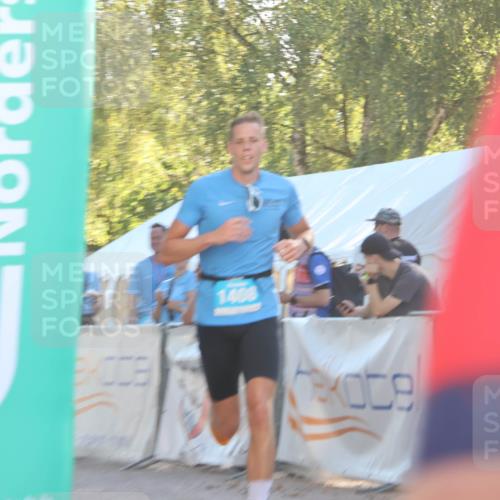 07.09.2025 - 19. Norderstedt Triathlon Luisa Fischer http://msf.ph/oto/8733373 07.09.2025 16:19:49 Ziel 1408 meine-sportfotos.de