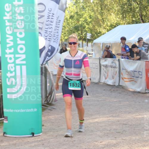 07.09.2025 - 19. Norderstedt Triathlon Luisa Fischer http://msf.ph/oto/8733389 07.09.2025 16:20:00 Ziel 1532 meine-sportfotos.de