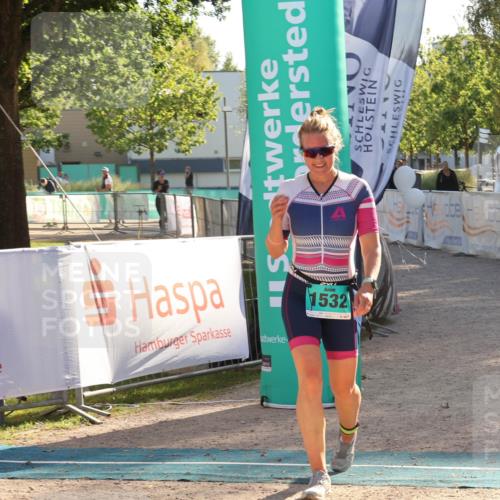 07.09.2025 - 19. Norderstedt Triathlon Luisa Fischer http://msf.ph/oto/8733400 07.09.2025 16:20:02 Ziel 1532 meine-sportfotos.de