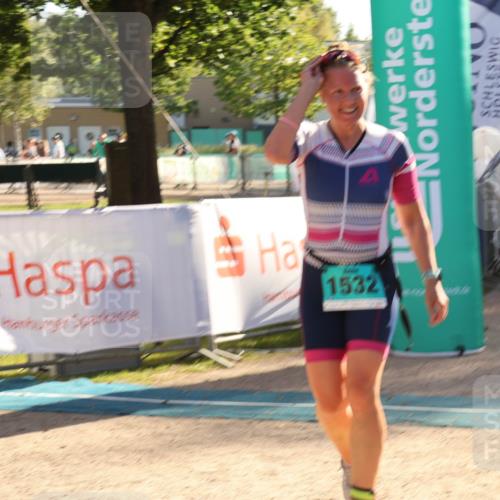 07.09.2025 - 19. Norderstedt Triathlon Luisa Fischer http://msf.ph/oto/8733410 07.09.2025 16:20:03 Ziel 1532 meine-sportfotos.de