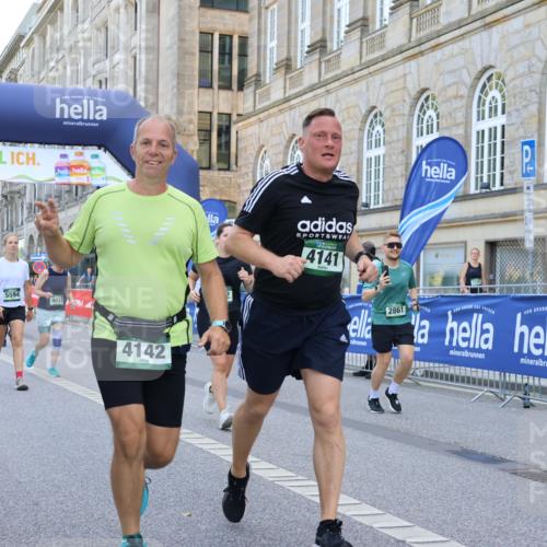 07.09.2025 - BARMER Alsterlauf Strokosch-Dieckow http://msf.ph/oto/8733415 07.09.2025 10:21:07 Ziel 2090, 2115, 3189, 3354, 3355, 3779, 3780, 3887, 3965, 3994, 4167, 4233, 4234, 5224, 5233, 5623, 5625, 5916 meine-sportfotos.de