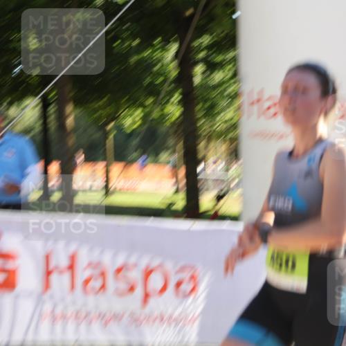 07.09.2025 - 19. Norderstedt Triathlon Luisa Fischer http://msf.ph/oto/8733429 07.09.2025 16:20:20 Ziel 450 meine-sportfotos.de