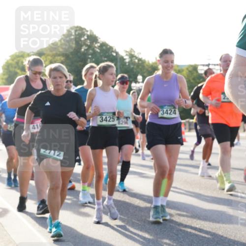07.09.2025 - BARMER Alsterlauf Yannick Fuchs http://msf.ph/oto/8733436 07.09.2025 09:06:57 Laufen 2730, 41, 2712, 3425, 829, 3424 meine-sportfotos.de
