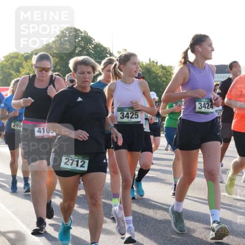 07.09.2025 - BARMER Alsterlauf Yannick Fuchs http://msf.ph/oto/8733450 07.09.2025 09:06:57 Laufen 272, 2264, 290, 4105, 2712, 3425, 08, 3424, 2342, 4935 meine-sportfotos.de