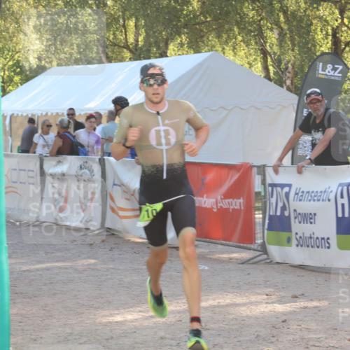 07.09.2025 - 19. Norderstedt Triathlon Luisa Fischer http://msf.ph/oto/8733465 07.09.2025 16:21:31 Ziel 510 meine-sportfotos.de