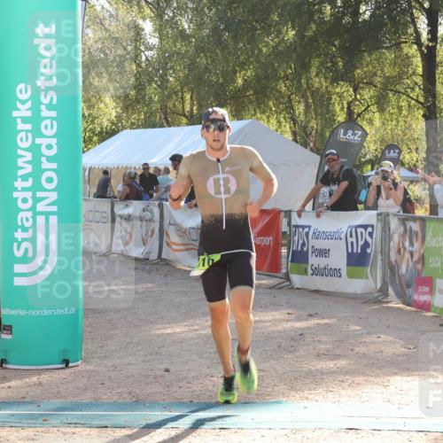 07.09.2025 - 19. Norderstedt Triathlon Luisa Fischer http://msf.ph/oto/8733468 07.09.2025 16:21:32 Ziel 510 meine-sportfotos.de