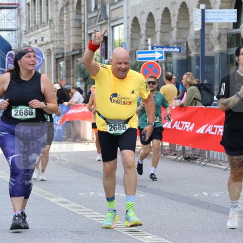 07.09.2025 - BARMER Alsterlauf Strokosch-Dieckow http://msf.ph/oto/8733475 07.09.2025 10:21:00 Ziel 2090, 2241, 3189, 3354, 3355, 3965, 3994, 4167, 4316, 5224, 5233, 5623, 5625, 5916 meine-sportfotos.de