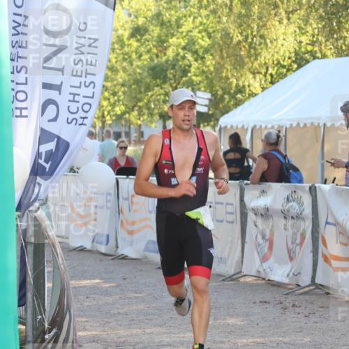 07.09.2025 - 19. Norderstedt Triathlon Luisa Fischer http://msf.ph/oto/8733495 07.09.2025 16:21:55 Ziel 504 meine-sportfotos.de