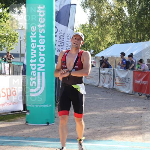 07.09.2025 - 19. Norderstedt Triathlon Luisa Fischer http://msf.ph/oto/8733504 07.09.2025 16:21:57 Ziel 504, 541 meine-sportfotos.de