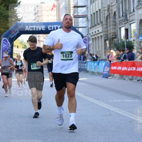 07.09.2025 - BARMER Alsterlauf Strokosch-Dieckow http://msf.ph/oto/8733510 07.09.2025 11:46:26 Ziel 1169, 1170 meine-sportfotos.de
