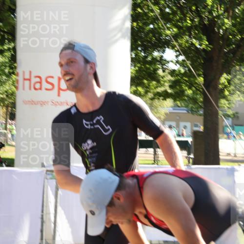 07.09.2025 - 19. Norderstedt Triathlon Luisa Fischer http://msf.ph/oto/8733511 07.09.2025 16:22:05 Ziel 522, 541 meine-sportfotos.de