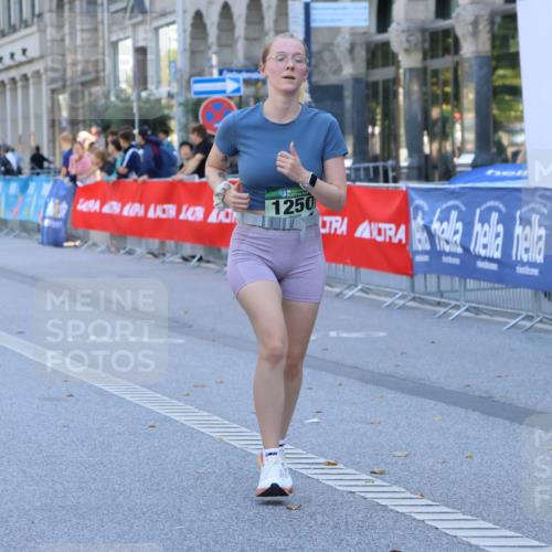 07.09.2025 - BARMER Alsterlauf Strokosch-Dieckow http://msf.ph/oto/8733541 07.09.2025 11:46:24 Ziel 1169, 1170, 1208 meine-sportfotos.de