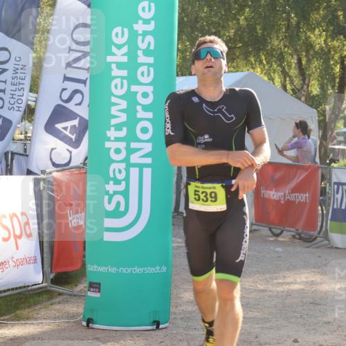 07.09.2025 - 19. Norderstedt Triathlon Luisa Fischer http://msf.ph/oto/8733547 07.09.2025 16:23:07 Ziel 508, 539 meine-sportfotos.de