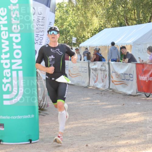 07.09.2025 - 19. Norderstedt Triathlon Luisa Fischer http://msf.ph/oto/8733565 07.09.2025 16:23:40 Ziel 537, 538 meine-sportfotos.de
