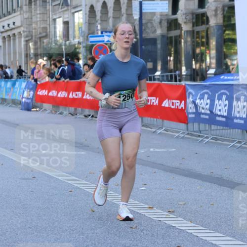 07.09.2025 - BARMER Alsterlauf Strokosch-Dieckow http://msf.ph/oto/8733568 07.09.2025 11:46:23 Ziel 1169, 1170, 1208 meine-sportfotos.de