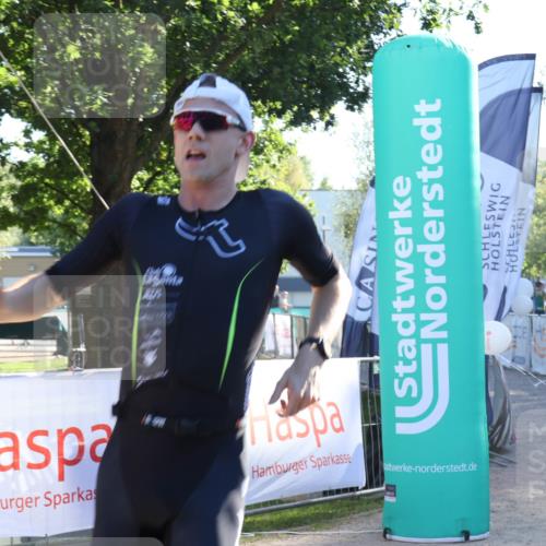 07.09.2025 - 19. Norderstedt Triathlon Luisa Fischer http://msf.ph/oto/8733578 07.09.2025 16:23:44 Ziel 494, 537, 538 meine-sportfotos.de