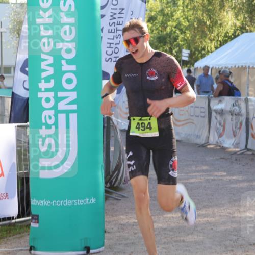 07.09.2025 - 19. Norderstedt Triathlon Luisa Fischer http://msf.ph/oto/8733588 07.09.2025 16:23:48 Ziel 494, 537, 538 meine-sportfotos.de