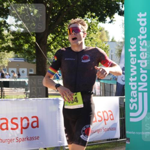 07.09.2025 - 19. Norderstedt Triathlon Luisa Fischer http://msf.ph/oto/8733594 07.09.2025 16:23:49 Ziel 494, 538 meine-sportfotos.de