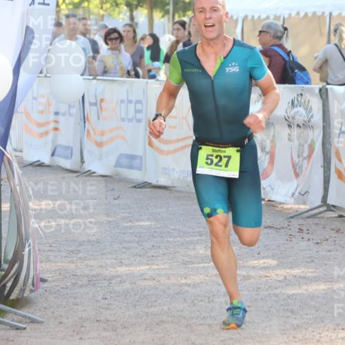 07.09.2025 - 19. Norderstedt Triathlon Luisa Fischer http://msf.ph/oto/8733607 07.09.2025 16:24:04 Ziel 527 meine-sportfotos.de