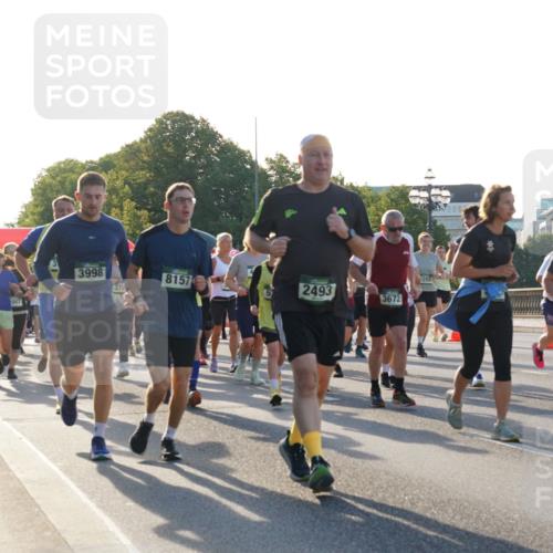07.09.2025 - BARMER Alsterlauf Yannick Fuchs http://msf.ph/oto/8733625 07.09.2025 09:07:06 Laufen 2240, 3998, 8157, 378, 5, 2493, 3672, 1203, 3248, 2831 meine-sportfotos.de