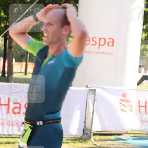 07.09.2025 - 19. Norderstedt Triathlon Luisa Fischer http://msf.ph/oto/8733627 07.09.2025 16:24:08 Ziel 527 meine-sportfotos.de