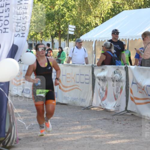 07.09.2025 - 19. Norderstedt Triathlon Luisa Fischer http://msf.ph/oto/8733637 07.09.2025 16:24:37 Ziel 460 meine-sportfotos.de