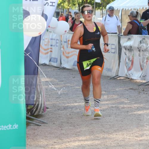 07.09.2025 - 19. Norderstedt Triathlon Luisa Fischer http://msf.ph/oto/8733640 07.09.2025 16:24:38 Ziel 460 meine-sportfotos.de