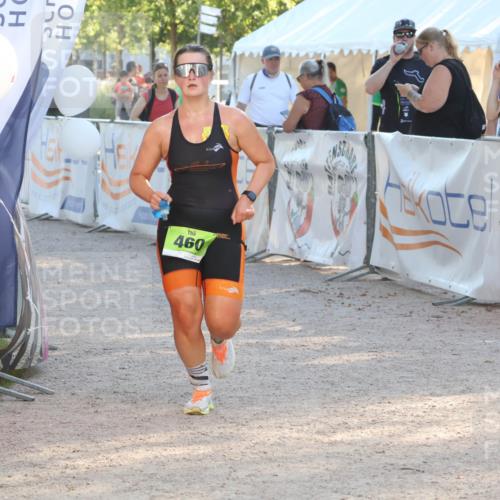 07.09.2025 - 19. Norderstedt Triathlon Luisa Fischer http://msf.ph/oto/8733643 07.09.2025 16:24:39 Ziel 460 meine-sportfotos.de