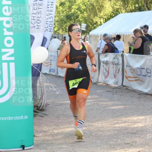 07.09.2025 - 19. Norderstedt Triathlon Luisa Fischer http://msf.ph/oto/8733650 07.09.2025 16:24:40 Ziel 460 meine-sportfotos.de
