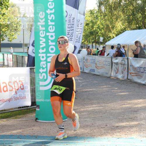 07.09.2025 - 19. Norderstedt Triathlon Luisa Fischer http://msf.ph/oto/8733658 07.09.2025 16:24:41 Ziel 460 meine-sportfotos.de