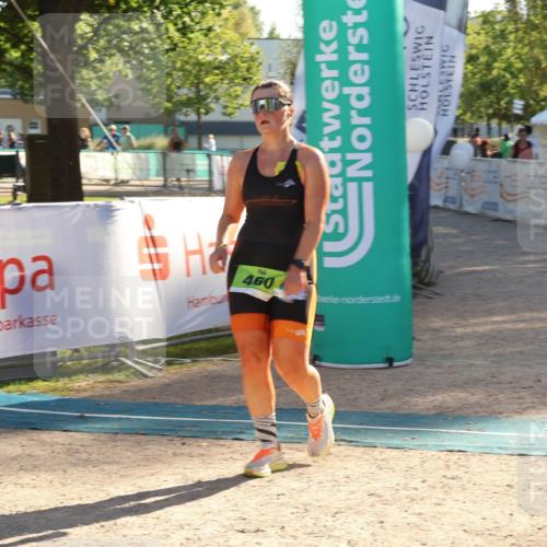 07.09.2025 - 19. Norderstedt Triathlon Luisa Fischer http://msf.ph/oto/8733663 07.09.2025 16:24:42 Ziel 460 meine-sportfotos.de