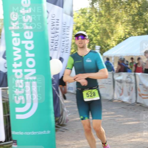 07.09.2025 - 19. Norderstedt Triathlon Luisa Fischer http://msf.ph/oto/8733671 07.09.2025 16:24:48 Ziel 457, 460, 528 meine-sportfotos.de