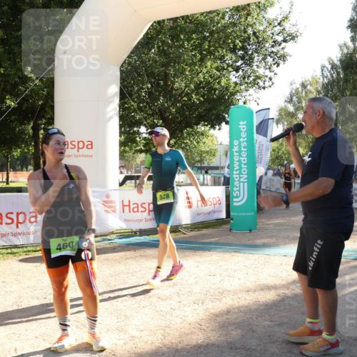 07.09.2025 - 19. Norderstedt Triathlon Luisa Fischer http://msf.ph/oto/8733679 07.09.2025 16:24:49 Ziel 457, 528 meine-sportfotos.de