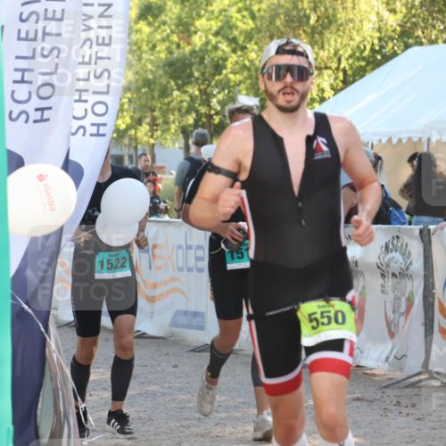 07.09.2025 - 19. Norderstedt Triathlon Luisa Fischer http://msf.ph/oto/8733694 07.09.2025 16:25:00 Ziel 550, 1512, 1522 meine-sportfotos.de
