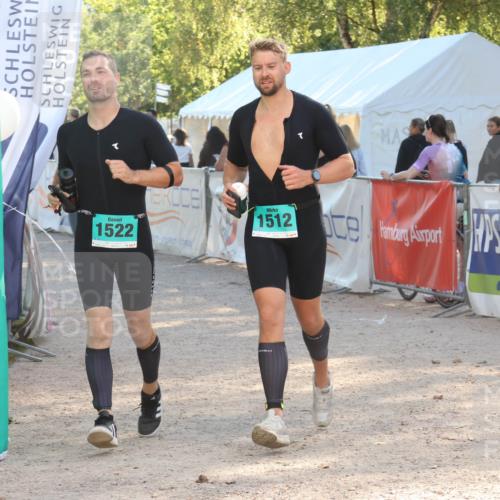 07.09.2025 - 19. Norderstedt Triathlon Luisa Fischer http://msf.ph/oto/8733712 07.09.2025 16:25:03 Ziel 550, 1508, 1512, 1522 meine-sportfotos.de