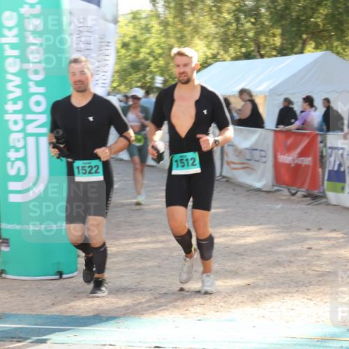 07.09.2025 - 19. Norderstedt Triathlon Luisa Fischer http://msf.ph/oto/8733715 07.09.2025 16:25:04 Ziel 550, 1508, 1512, 1522 meine-sportfotos.de