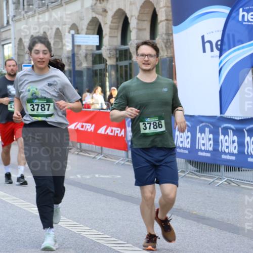 07.09.2025 - BARMER Alsterlauf Strokosch-Dieckow http://msf.ph/oto/8733736 07.09.2025 10:20:55 Ziel 2090, 2241, 3354, 3355, 3994, 4316, 5019, 5224, 5623, 5625, 5916 meine-sportfotos.de