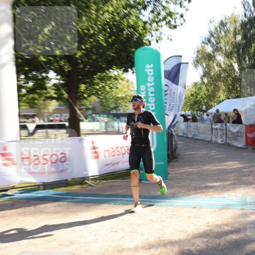 07.09.2025 - 19. Norderstedt Triathlon Luisa Fischer http://msf.ph/oto/8733746 07.09.2025 16:25:30 Ziel 540 meine-sportfotos.de
