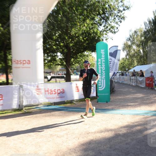 07.09.2025 - 19. Norderstedt Triathlon Luisa Fischer http://msf.ph/oto/8733748 07.09.2025 16:25:30 Ziel 540 meine-sportfotos.de