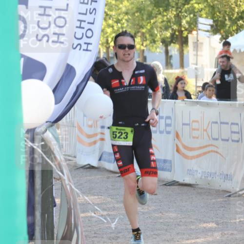 07.09.2025 - 19. Norderstedt Triathlon Luisa Fischer http://msf.ph/oto/8733750 07.09.2025 16:25:44 Ziel 523 meine-sportfotos.de