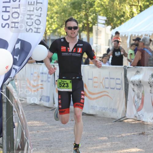 07.09.2025 - 19. Norderstedt Triathlon Luisa Fischer http://msf.ph/oto/8733753 07.09.2025 16:25:44 Ziel 523 meine-sportfotos.de