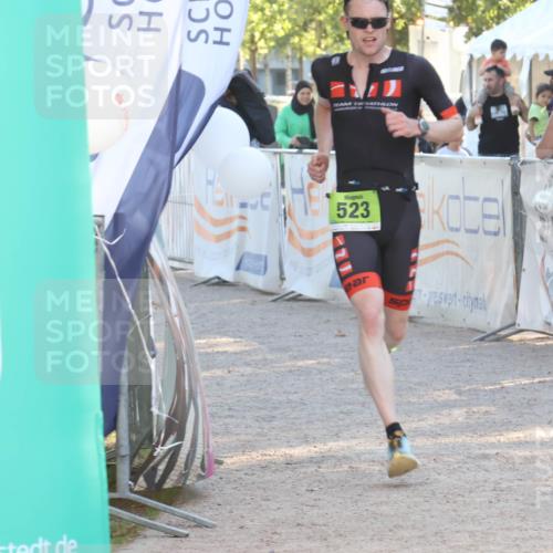 07.09.2025 - 19. Norderstedt Triathlon Luisa Fischer http://msf.ph/oto/8733754 07.09.2025 16:25:45 Ziel 523 meine-sportfotos.de