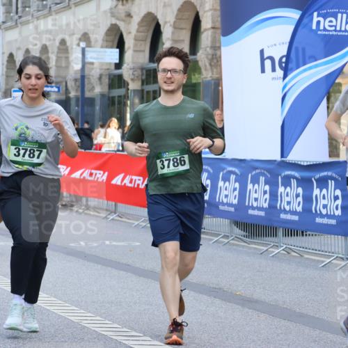 07.09.2025 - BARMER Alsterlauf Strokosch-Dieckow http://msf.ph/oto/8733764 07.09.2025 10:20:54 Ziel 2090, 2241, 3354, 3355, 3994, 4316, 5019, 5224, 5623, 5625, 5916 meine-sportfotos.de