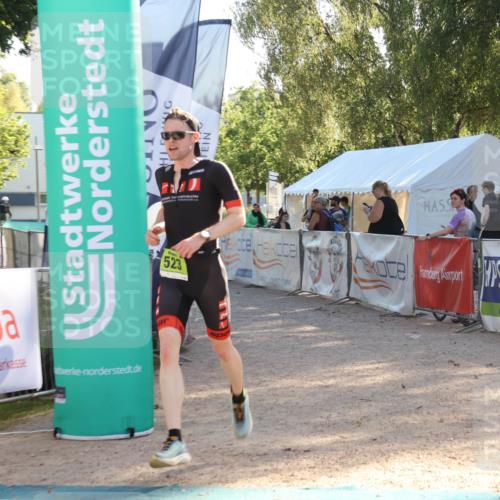 07.09.2025 - 19. Norderstedt Triathlon Luisa Fischer http://msf.ph/oto/8733766 07.09.2025 16:25:47 Ziel 523 meine-sportfotos.de