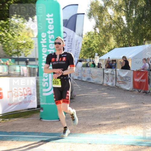 07.09.2025 - 19. Norderstedt Triathlon Luisa Fischer http://msf.ph/oto/8733767 07.09.2025 16:25:47 Ziel 523 meine-sportfotos.de