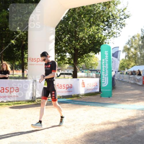 07.09.2025 - 19. Norderstedt Triathlon Luisa Fischer http://msf.ph/oto/8733774 07.09.2025 16:25:48 Ziel 523 meine-sportfotos.de