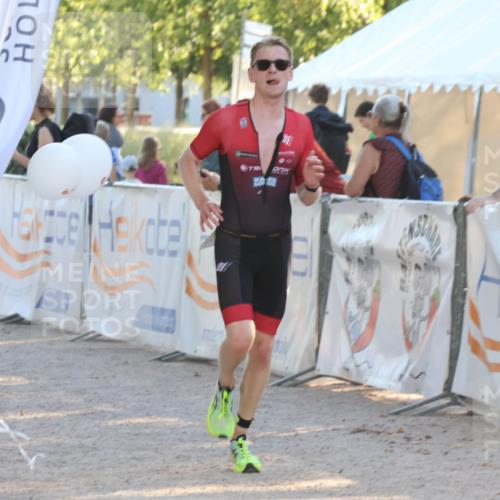 07.09.2025 - 19. Norderstedt Triathlon Luisa Fischer http://msf.ph/oto/8733776 07.09.2025 16:26:01 Ziel 499 meine-sportfotos.de