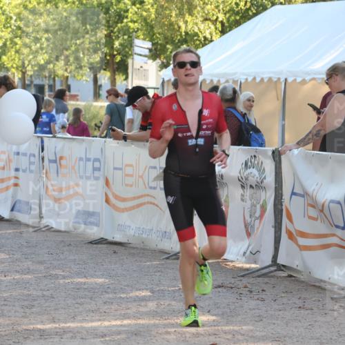 07.09.2025 - 19. Norderstedt Triathlon Luisa Fischer http://msf.ph/oto/8733778 07.09.2025 16:26:01 Ziel 499 meine-sportfotos.de