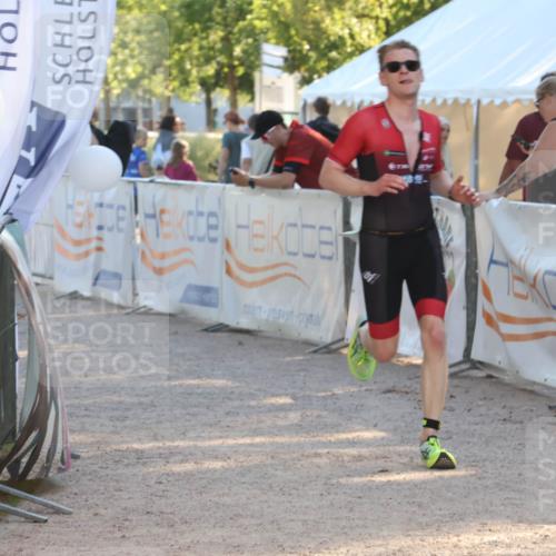 07.09.2025 - 19. Norderstedt Triathlon Luisa Fischer http://msf.ph/oto/8733779 07.09.2025 16:26:01 Ziel 499 meine-sportfotos.de