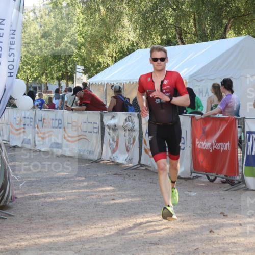 07.09.2025 - 19. Norderstedt Triathlon Luisa Fischer http://msf.ph/oto/8733782 07.09.2025 16:26:02 Ziel 499 meine-sportfotos.de